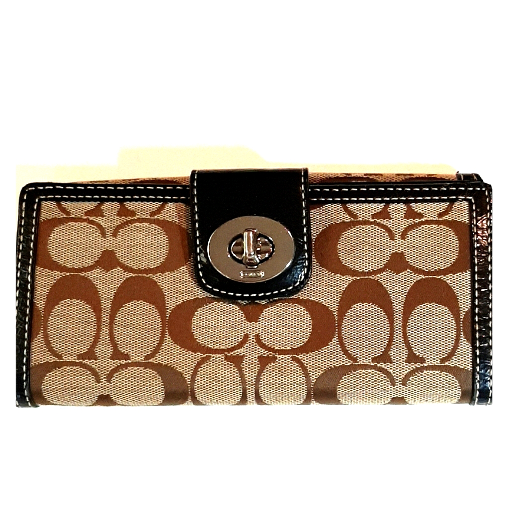 Coach Signature Turn-Lock Envelope Flap Wallet